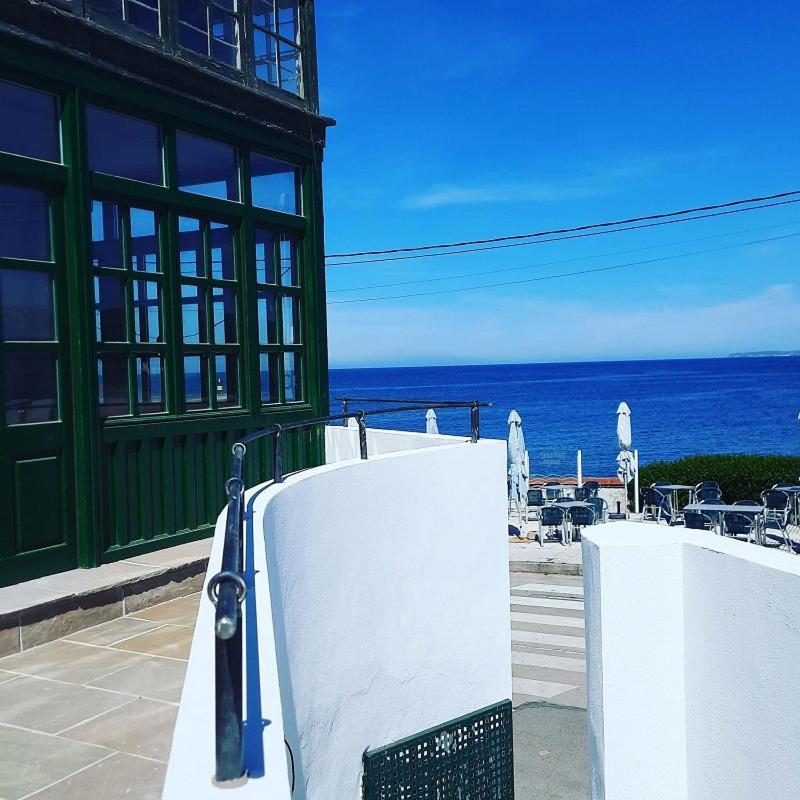 Apartamentos El Muelle โกมิญาส ภายนอก รูปภาพ