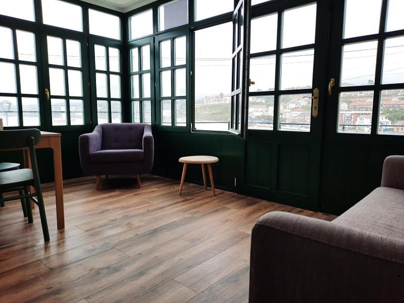 Apartamentos El Muelle โกมิญาส ภายนอก รูปภาพ